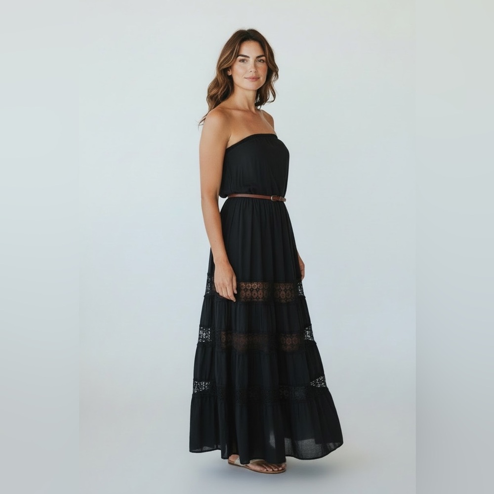 NWT Sandro straplesss black dress, built in belt.